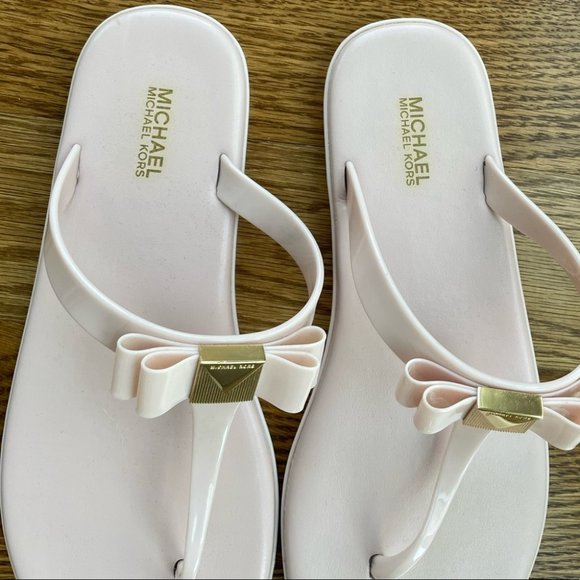 Michael Kors blush pink bow jelly thong flip flop sandal gold logo in size 7 - Picture 4 of 12